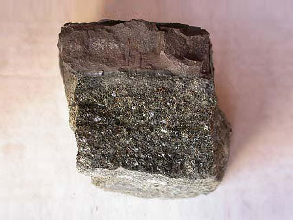 河南輝綠巖制砂機(jī)價(jià)格怎么樣？