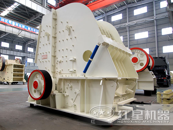 想要高產(chǎn)穩(wěn)產(chǎn)優(yōu)產(chǎn)——選擇反擊式破碎機(jī)，演繹一出破碎好戲