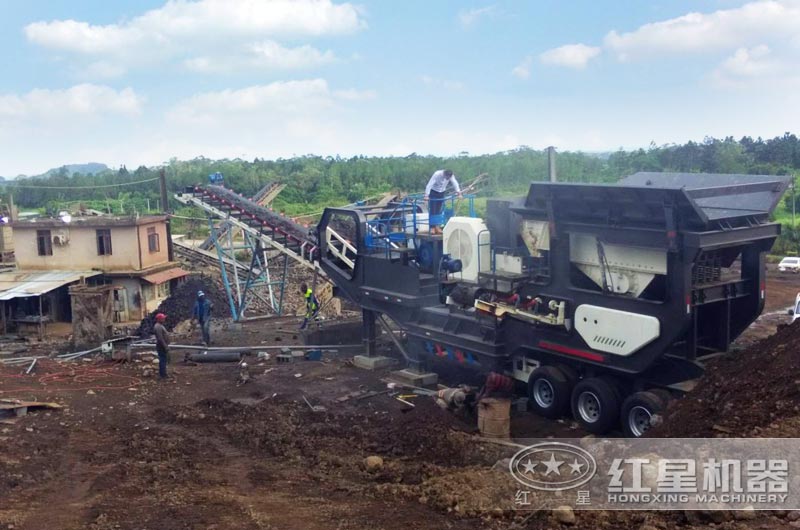 毛里求斯時(shí)產(chǎn)200噸單臺(tái)建筑垃圾移動(dòng)制沙機(jī)現(xiàn)場(chǎng) 毛里求斯時(shí)產(chǎn)200噸單臺(tái)建筑垃圾移動(dòng)制沙機(jī)現(xiàn)場(chǎng)