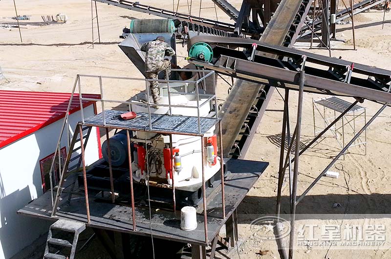 制砂生產(chǎn)現(xiàn)場 制砂生產(chǎn)現(xiàn)場