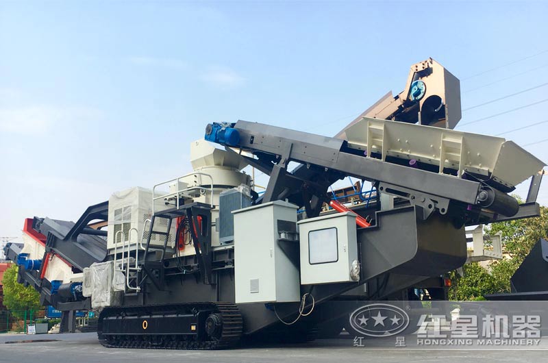 流動石子破碎機(jī)設(shè)備實(shí)拍 流動石子破碎機(jī)設(shè)備實(shí)拍