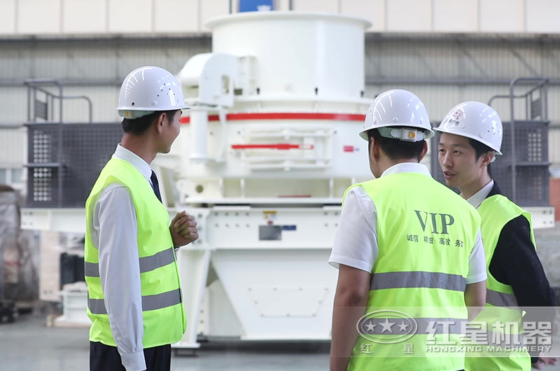 客戶來廠參觀沖擊破，紅星專業(yè)人員一對一詳解
