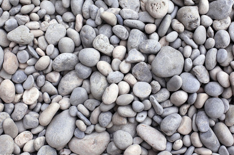 沖擊破能破卵石嗎？1小時(shí)產(chǎn)量多少噸？