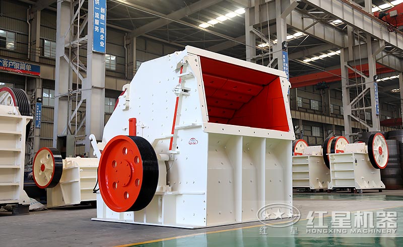 想買(mǎi)一臺(tái)破碎礦石的1315反擊破，多少錢(qián)？廠家給送貨嗎？