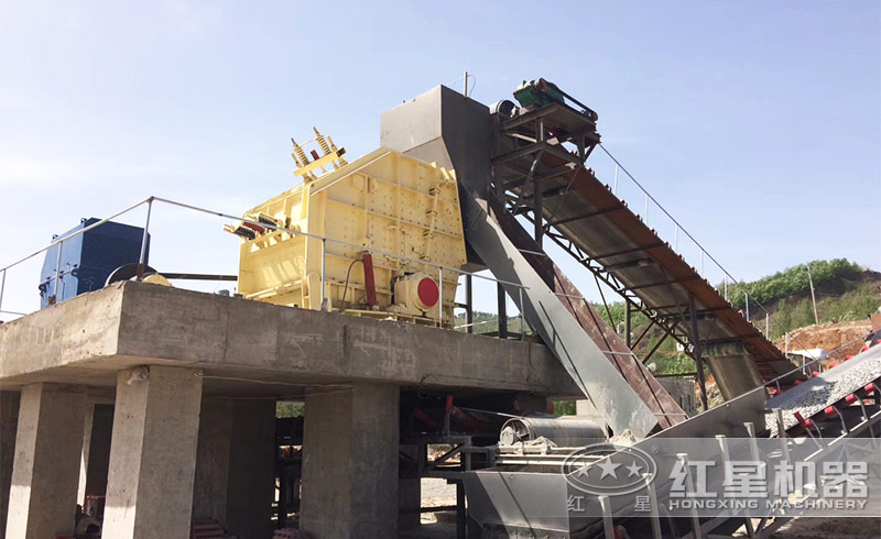 想買(mǎi)一臺(tái)破碎礦石的1315反擊破，多少錢(qián)？廠家給送貨嗎？