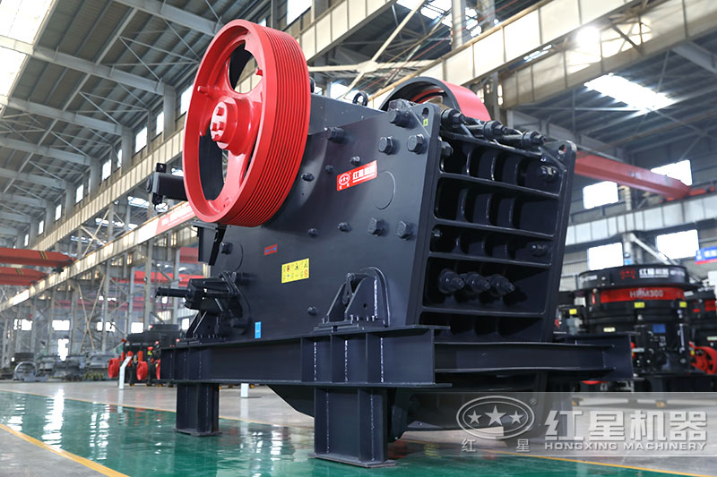 打鵝卵石用什么破碎機(jī)？全套設(shè)備多少錢一套