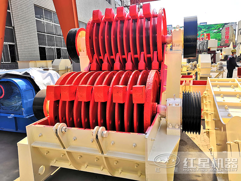 雙級破碎機上下轉(zhuǎn)子細(xì)節(jié)圖 雙級破碎機上下轉(zhuǎn)子細(xì)節(jié)圖