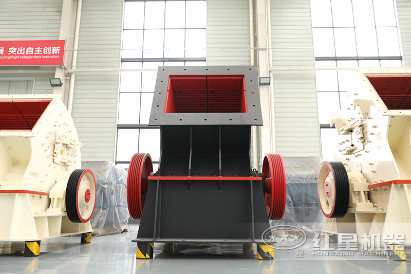 鵝卵石制沙機(jī)型號時(shí)產(chǎn)300噸有哪些，一臺(tái)價(jià)格多少？附視頻