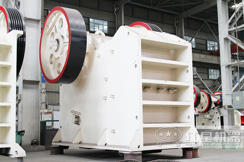 石頭破碎需要辦理什么手續(xù)？用什么破碎機(jī)？